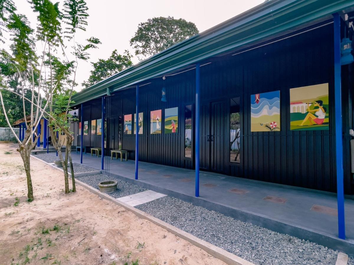 Lost & Found Hostel Weligama Luaran gambar